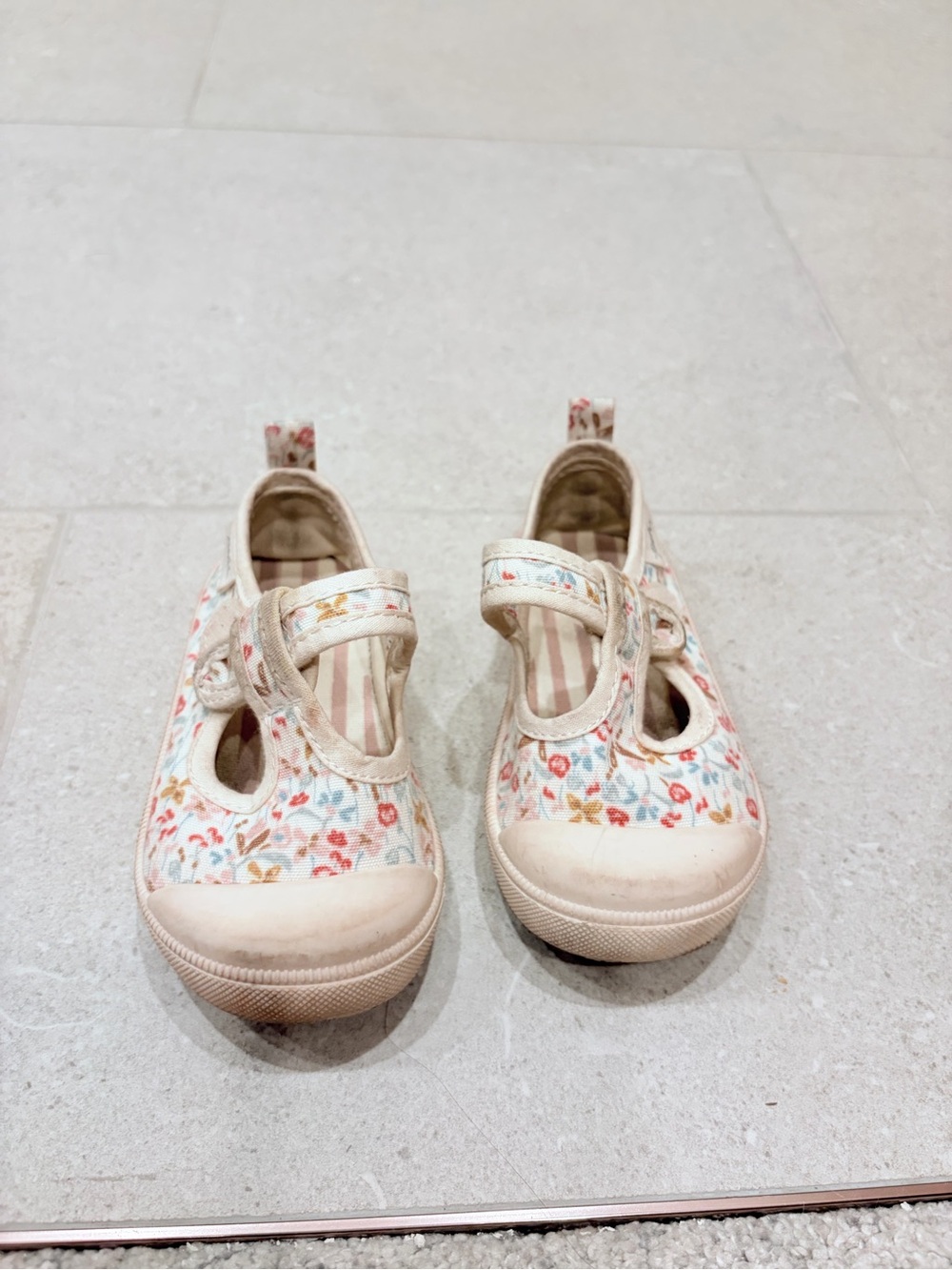 Pehr Maryjanes 6T